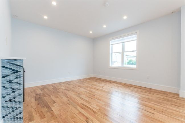 73 Gage Ave, House other with 3 bedrooms, 3 bathrooms and 1 parking in Revere MA | Image 9