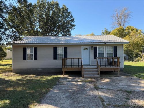 1403 S 12th St, Poplar Bluff, MO, 63901-6437 | Card Image