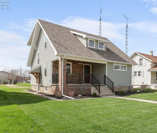 547 N Church St, Oak Harbor, OH, 43449-1113 | Card Image