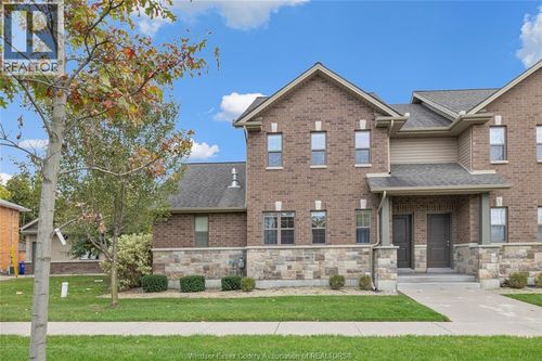 116-8475 Wyandotte St E, Windsor, ON, N8S0A5 | Card Image