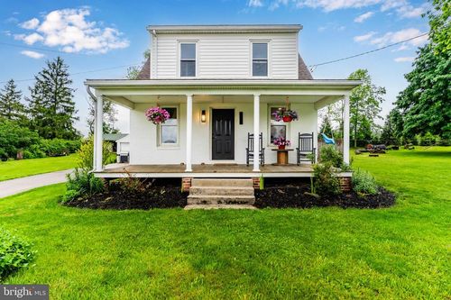 446 Big Mount Rd, THOMASVILLE, PA, 17364-9431 | Card Image