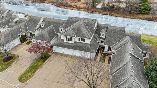 14132 Pinnacle Pointe Dr, Clive, IA, 50325-8376 | Card Image