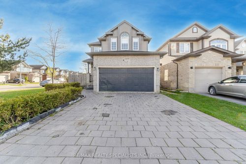 1435 Mickleborough Dr, London, ON, N6G5R5 | Card Image