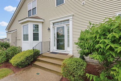 74-74 Buttercup Ln, South Grafton, MA, 01560-1257 | Card Image