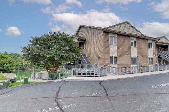 UNIT-5 - 1103 Mariners Way, Condo with 2 bedrooms, 2 bathrooms and null parking in Huddleston VA | Image 29