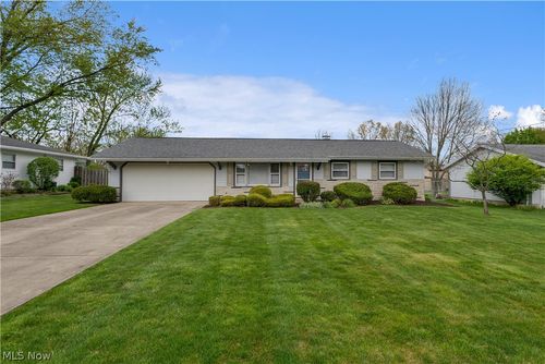4576 Alderwood Dr, Canfield, OH, 44406-9202 | Card Image