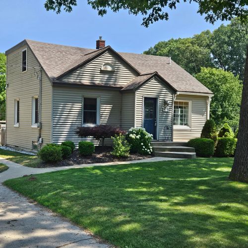 16710 152nd Ave, Spring Lake, MI, 49456-2109 | Card Image