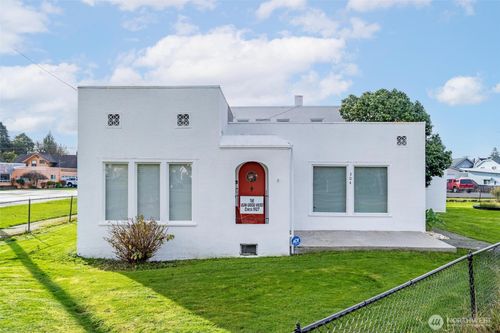 304 Emerson Ave, Hoquiam, WA, 98550-1743 | Card Image