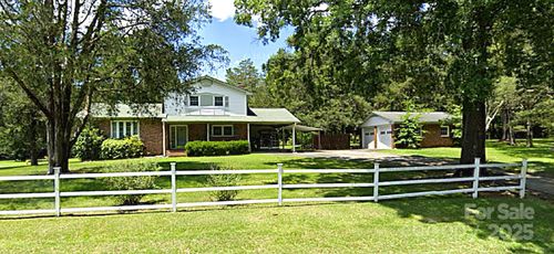752 Cedar Ln, Chester, SC, 29706-2928 | Card Image