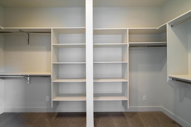 Primary Closet | Image 27