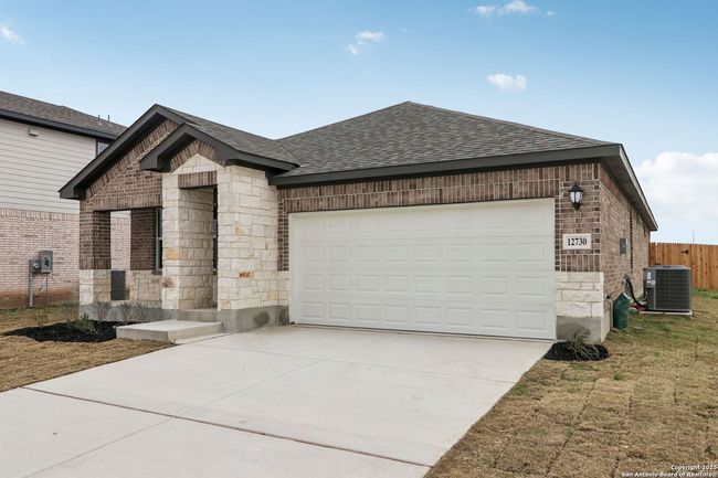 12730 Horizon Crst, House other with 4 bedrooms, 4 bathrooms and null parking in Schertz TX | Image 4