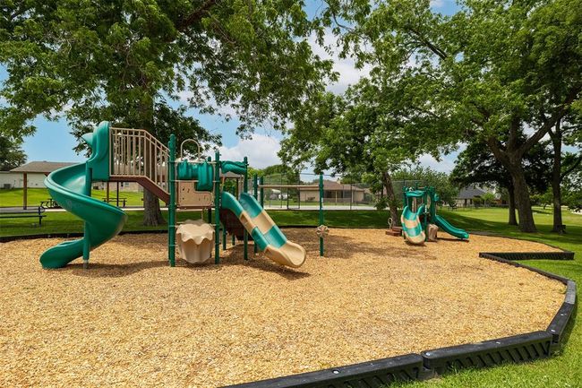 923 Lake View Dr, House other with 4 bedrooms, 2 bathrooms and 2 parking in Montgomery TX | Image 31