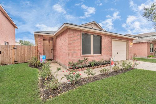 7327 Enchanted Creek Dr, Cypress, TX, 77433-3319 | Card Image