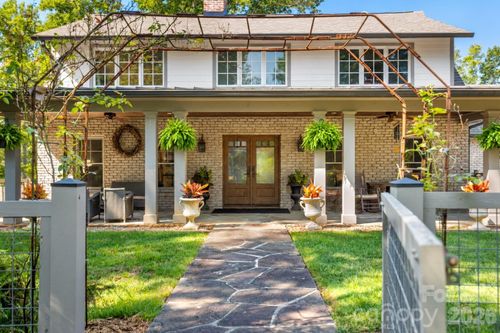 1 Orchid Ln, Asheville, NC, 28803-3313 | Card Image