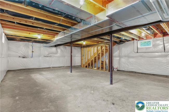 721 7 Th St, House other with 3 bedrooms, 3 bathrooms and null parking in Whitehall PA | Image 42
