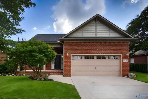2439 Bell Manor Dr Sw, Huntsville, AL, 35803-3428 | Card Image
