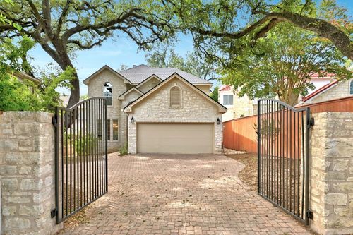 3508 Red River St, Austin, TX, 78705-1832 | Card Image