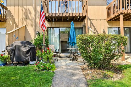 2-36 Bermuda Colony, Fox Lake, IL, 60020 | Card Image