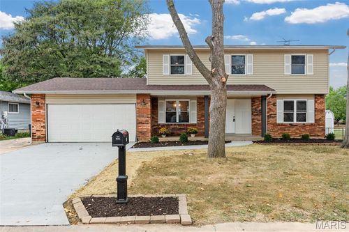47 Dogwood Ln, Saint Peters, MO, 63376-2550 | Card Image