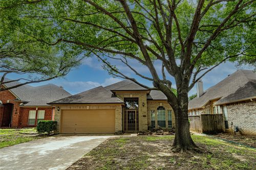 3792 Waterside Ct, Addison, TX, 75001-7948 | Card Image