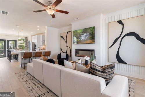 2802 Daybreak Ln, Newnan, GA, 30265-2814 | Card Image