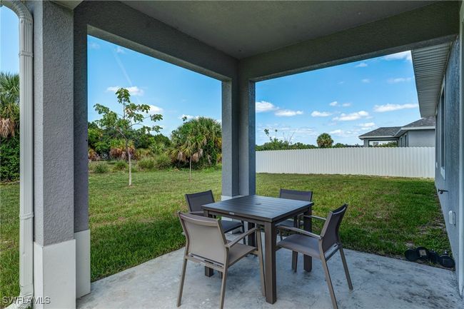 8006 Buttercup Cir, House other with 3 bedrooms, 3 bathrooms and null parking in LABELLE FL | Image 30