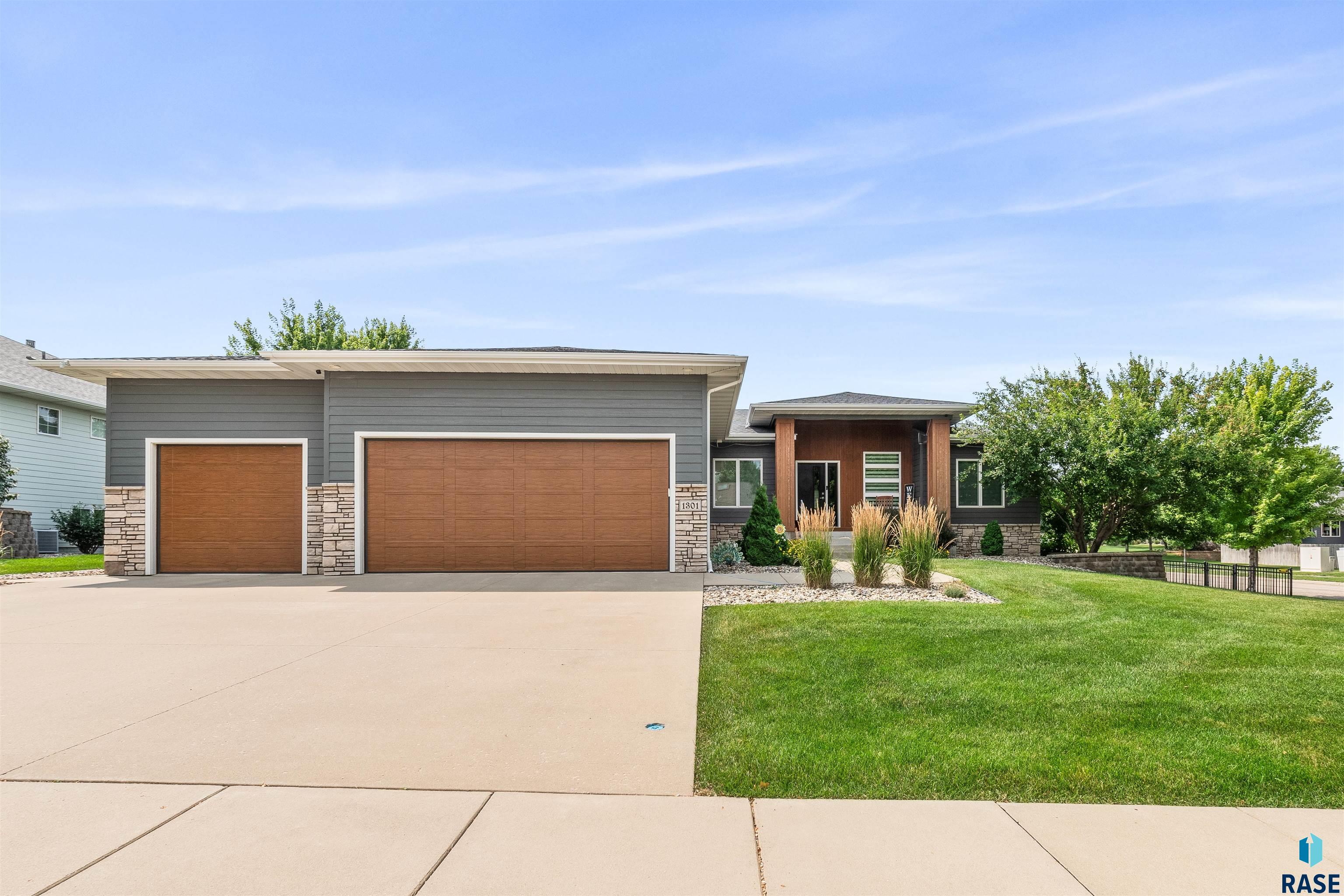Wicklow Ct, Sioux Falls, SD 57108