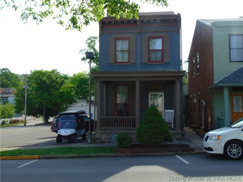 520 West St, Madison, IN, 47250-3304 | Card Image