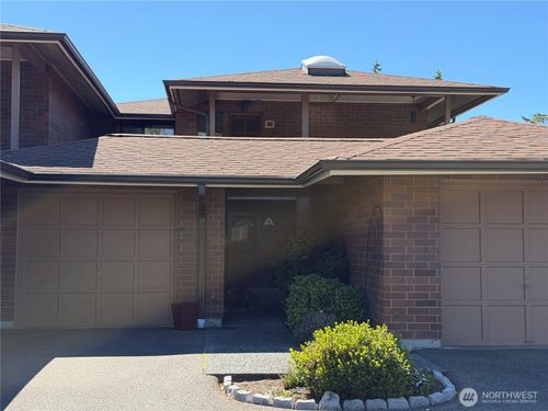611-8112 53rd Ave W, Mukilteo, WA, 98275-2636 | Card Image