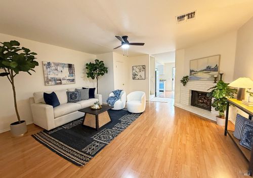 1422 N Oak St, Calistoga, CA, 94515-1361 | Card Image