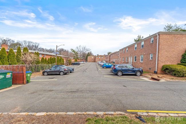 22 York Dr, Home with 1 bedrooms, 1 bathrooms and null parking in Edison NJ | Image 4