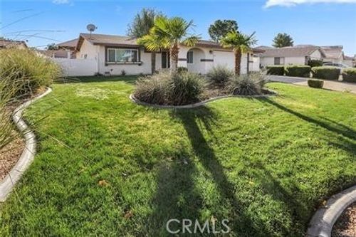 12953 Bermuda Dunes Dr, Victorville, CA, 92395 | Card Image