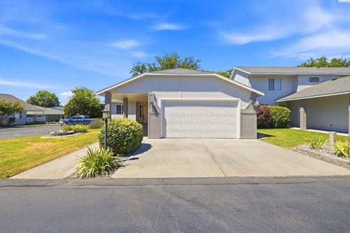 102 Tamarron Ln, Pasco, WA, 99301-6118 | Card Image