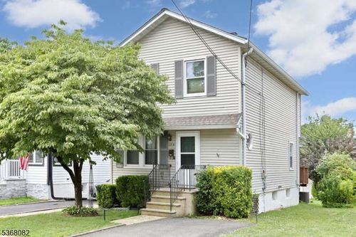 154 9th Ave, Hawthorne, NJ, 07506-1642 | Card Image