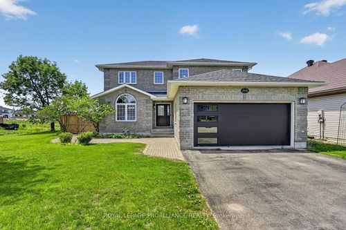 1014 Crestwood Dr, Brockville, ON, K6V7N1 | Card Image