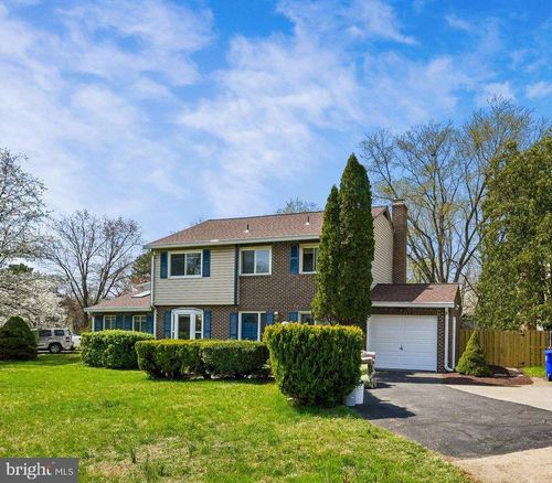 17720 Millcrest Dr, ROCKVILLE, MD, 20855-1230 | Card Image