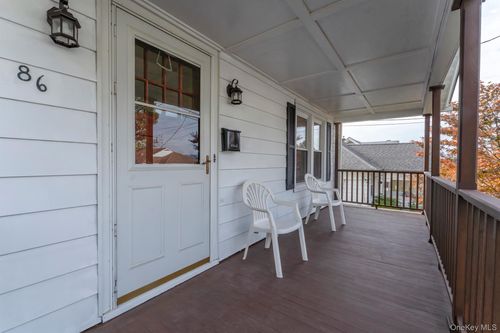 86 Stephan St, Kingston, NY, 12401-3030 | Card Image