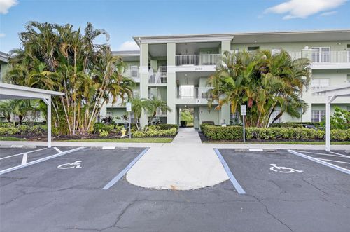 304-2020 Willow Hammock Cir, PUNTA GORDA, FL, 33983-6742 | Card Image
