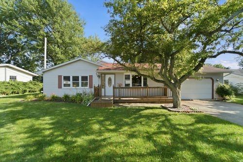 1402 Wood St, Valparaiso, IN, 46383-5145 | Card Image