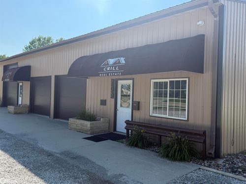705 New York Ave, Creston, IA, 50801-3301 | Card Image