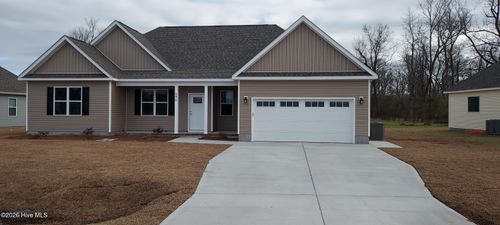 646 Bright Harvest Dr, Maysville, NC, 28555-0600 | Card Image