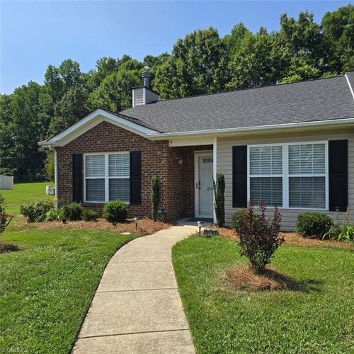 2101 Jefferson Court, Archdale, NC, 27263 | Card Image