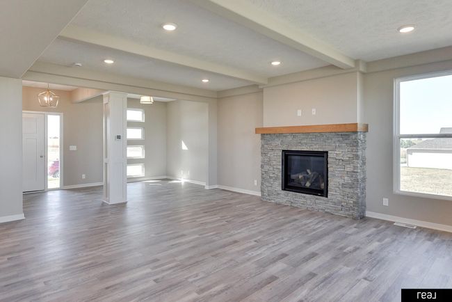 5357 N 191 St St, House other with 4 bedrooms, 3 bathrooms and 3 parking in Elkhorn NE | Image 6