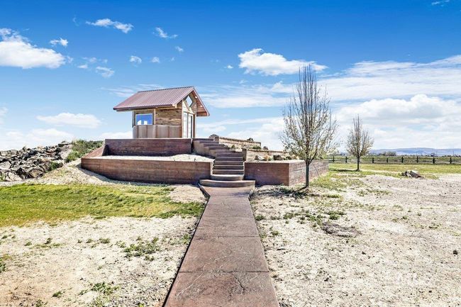 2040 E 2200 N, House other with 9 bedrooms, 6 bathrooms and 2 parking in Twin Falls ID | Image 34
