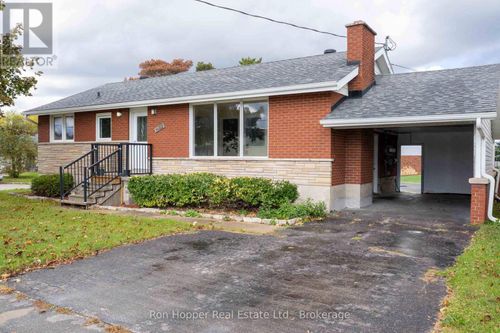 1082 8th Street E, Owen Sound, ON, N4K1M6 | Card Image