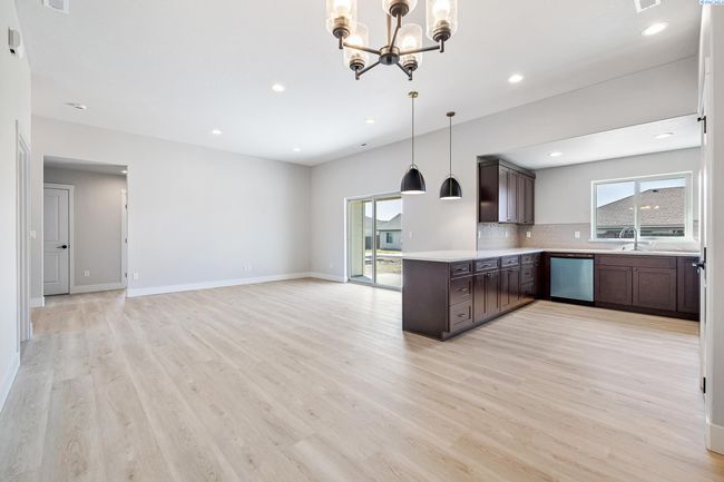 10510 Danube Dr, House other with 4 bedrooms, 2 bathrooms and 3 parking in Pasco WA | Image 12