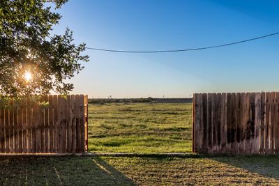 2012 Old Calf Creek, Home with 3 bedrooms, 2 bathrooms and 2 parking in Brady TX | Image 2