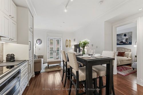 339-22 Leader Lane, Toronto, ON, M5E0B2 | Card Image