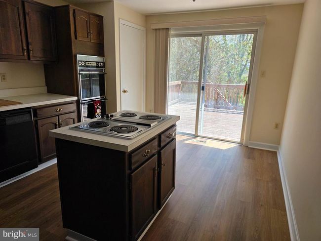 6013 Harvester Ct, House other with 4 bedrooms, 3 bathrooms and null parking in BURKE VA | Image 4