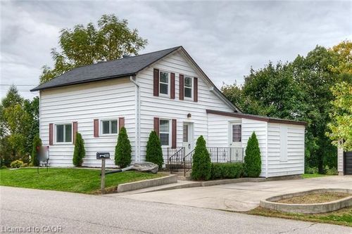 466 Fairview St, New Hamburg, ON, N3A1M7 | Card Image